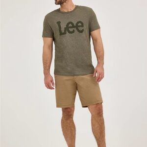 Lee Extreme Motion Chino Shorts Mens, Khaki, Size‎ 30, 10” Inseam, Straight Fit